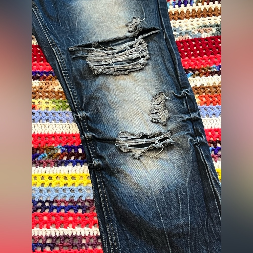 🏅 Switch Premium Ripped Distressed Jeans - Picture 6 of 13